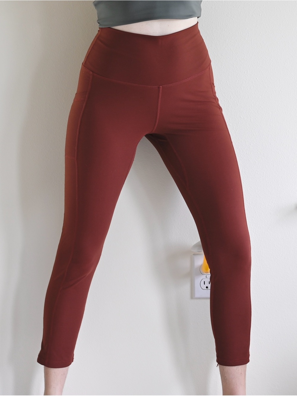 Sunzel High Rise Pocket Leggings Yoga Maroon M